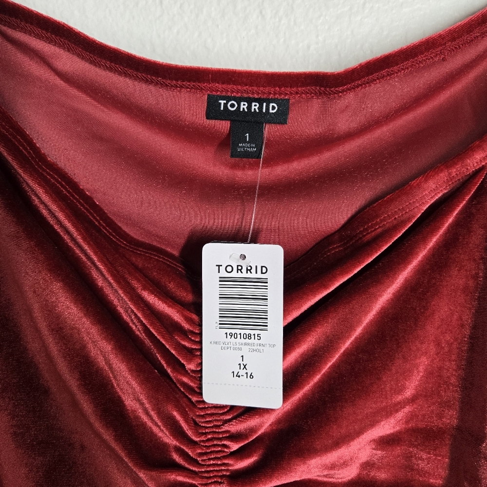 Torrid Velvet Top Off-the-shoulder - Picture 4 of 6